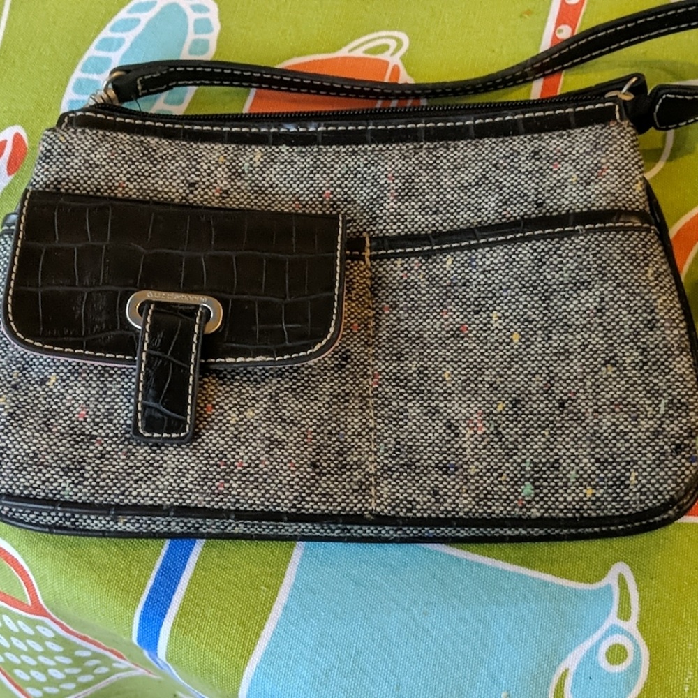 [NWOT] Vintage Liz Claiborne black gray clutch